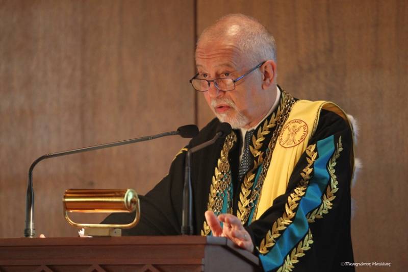 homelie3.jpg homelie3.jpg